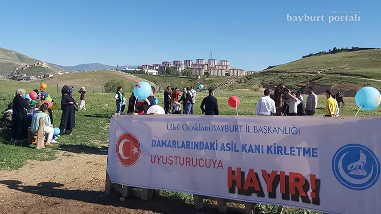 Bayburt Ülkü Ocakları’ndan ‘At Binme Etkinliği’