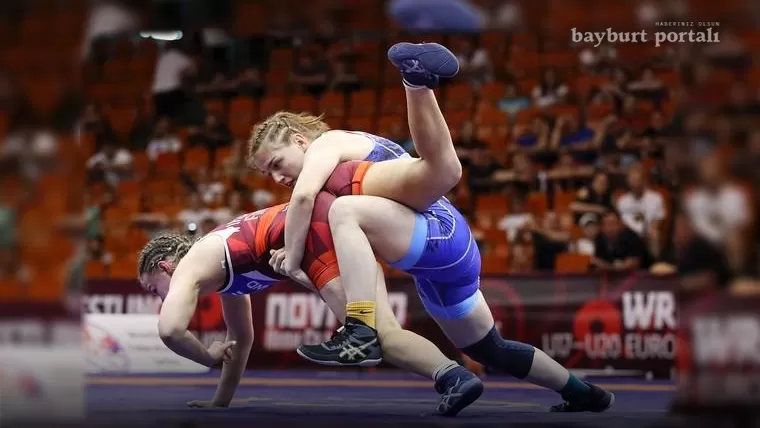 Beyzanur Akkuş, güreşte Avrupa Şampiyonu oldu