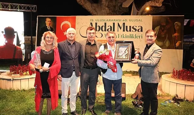 Abdal Musa Anma etkinliklerinde Erdal Erzincan konser verdi