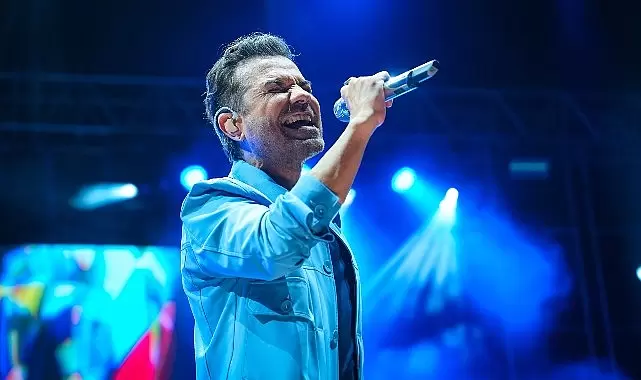 Kenan Doğulu, Bursalı hayranlarıyla buluştu