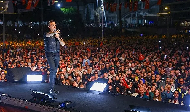 Atatürk'ün Antalya ziyaretinin yıldönümünde Haluk Levent coşkusu