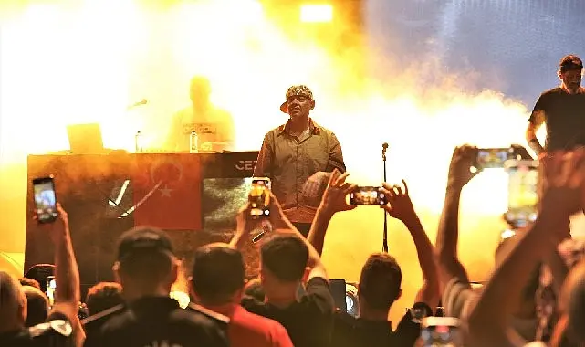 30 Ağustos Zafer Bayramı Keçiören'de Zafer Yürüyüşü ve Ceza konseriyle taçlandı