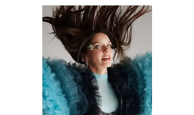 Yapı Kredi bomontiada World Akustik sahnesi Nil Karaibrahimgil’i ağırlıyor