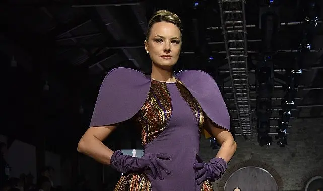 Kraliçeler gecesi: Kutnu İpeği Tasarım Yarışmasında Görkemli Defile