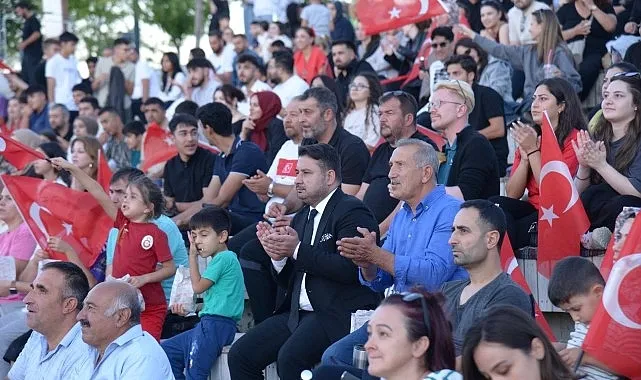 Filenin Sultanları Üst Üste İkinci Kez Avrupa’nın Zirvesinde